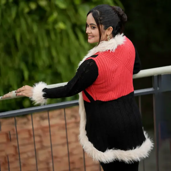 Premium Black & Red Fur-Lined Open Knit Cardigan for Women - Image 4